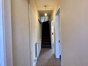 Entrance hallway- click for photo gallery
